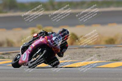 media/Oct-08-2022-SoCal Trackdays (Sat) [[1fc3beec89]]/Turn 14 (1050am)/